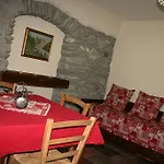 Apartment La Maison De Clara La Salle